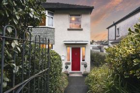 Ellerthwaite Place X3 Bed House with Hot Tub in Central Windermere